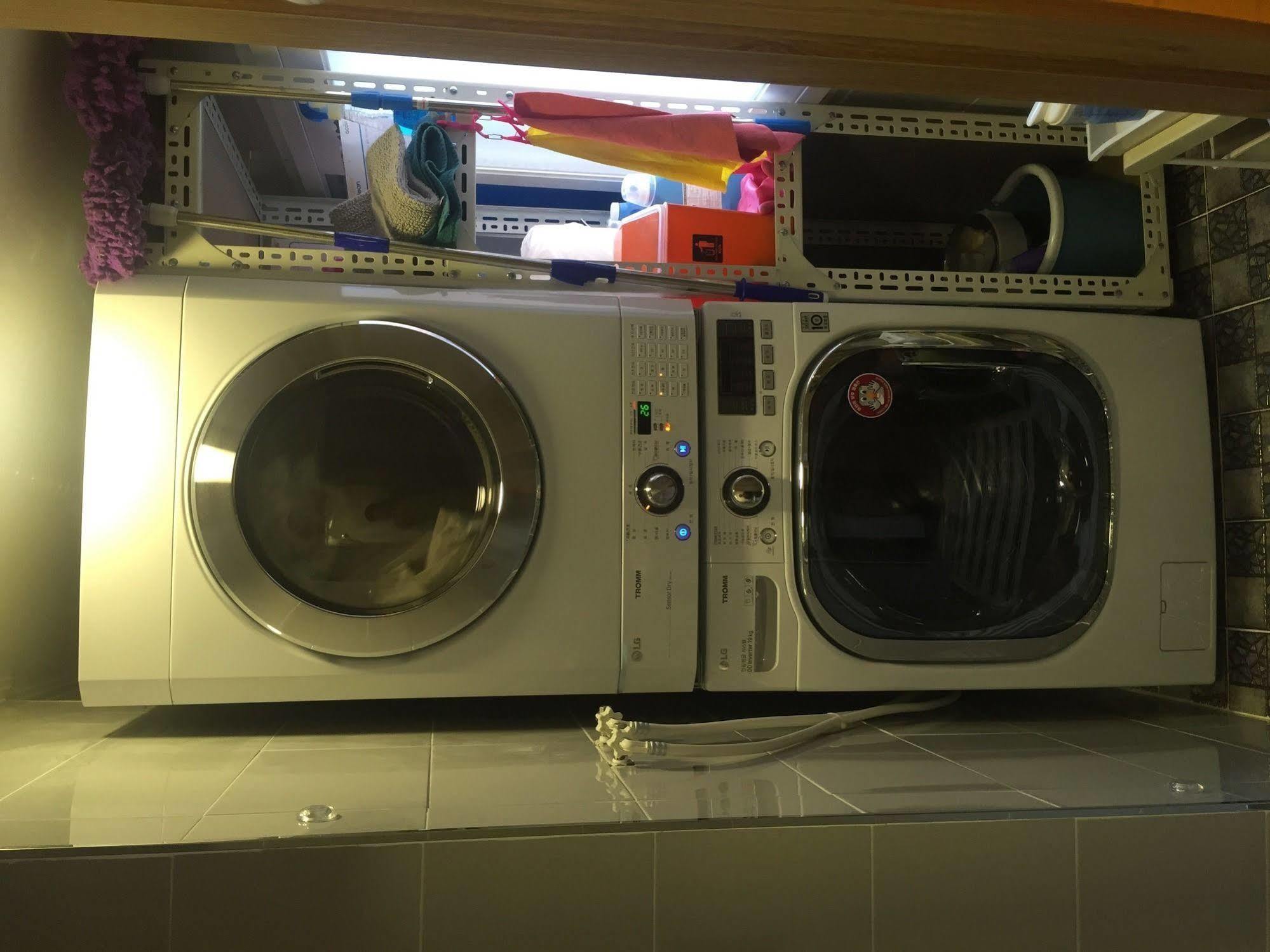 Backpackers Inside Hostel Seoul Bagian luar foto