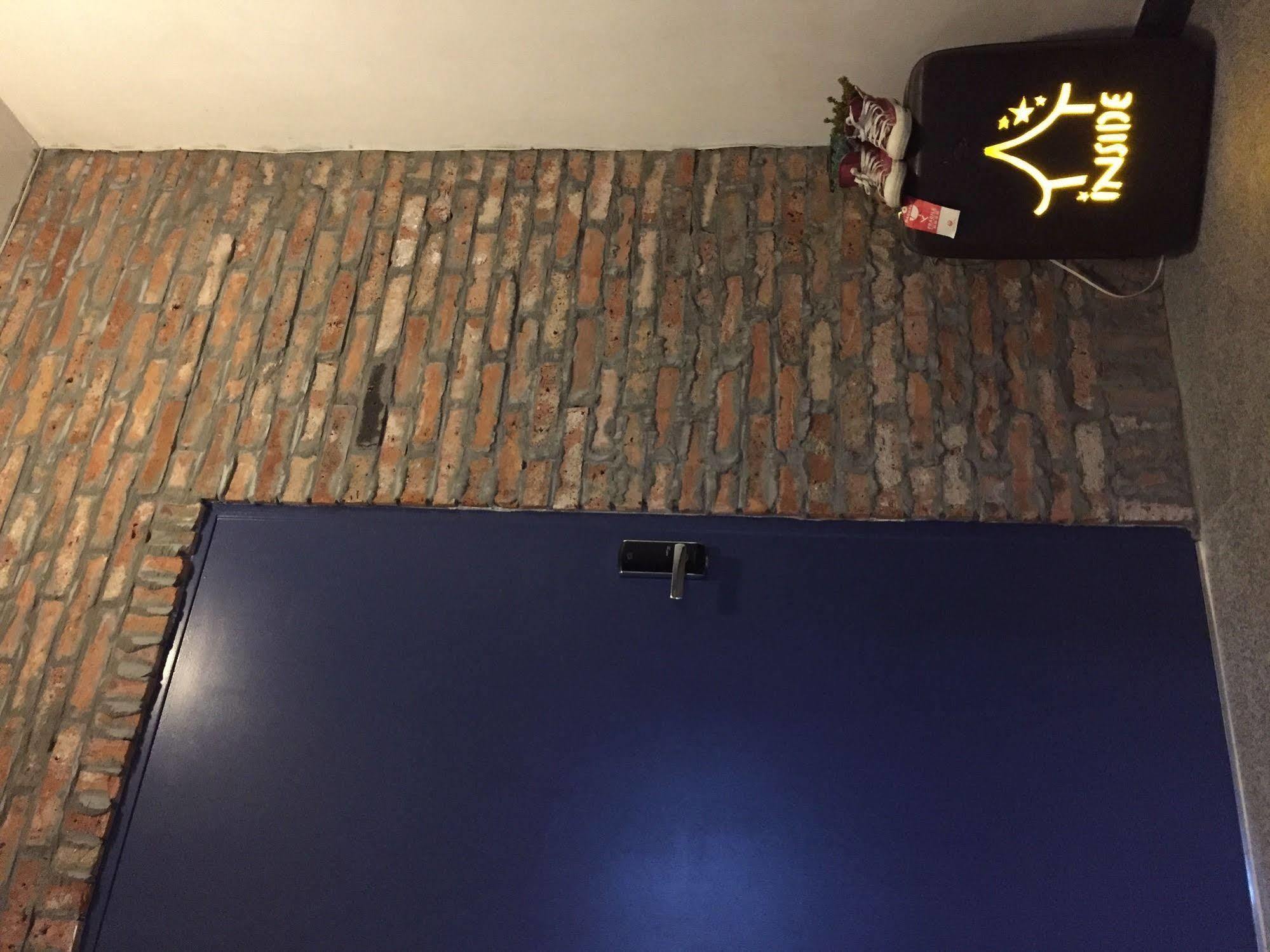 Backpackers Inside Hostel Seoul Bagian luar foto