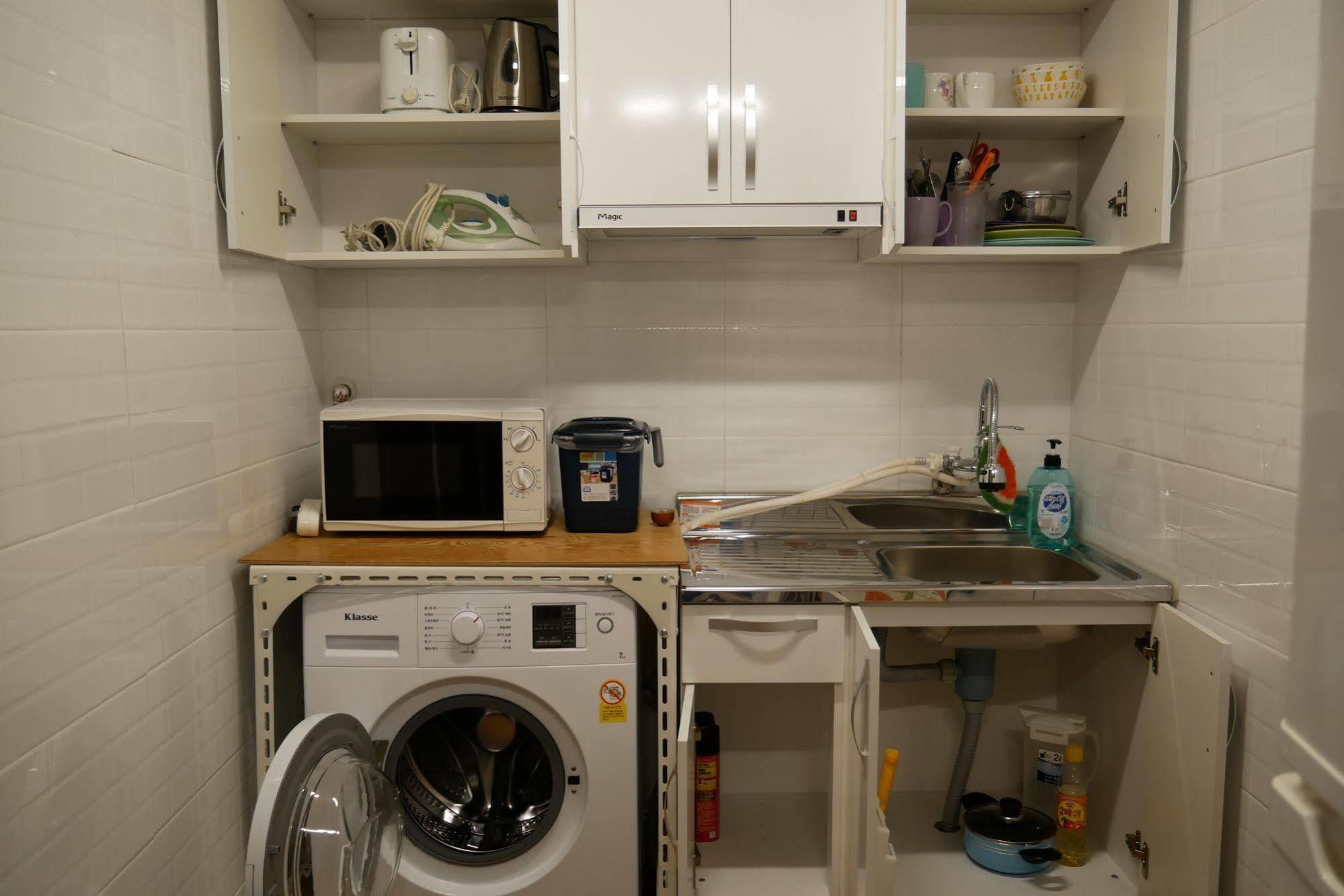 Backpackers Inside Hostel Seoul Bagian luar foto